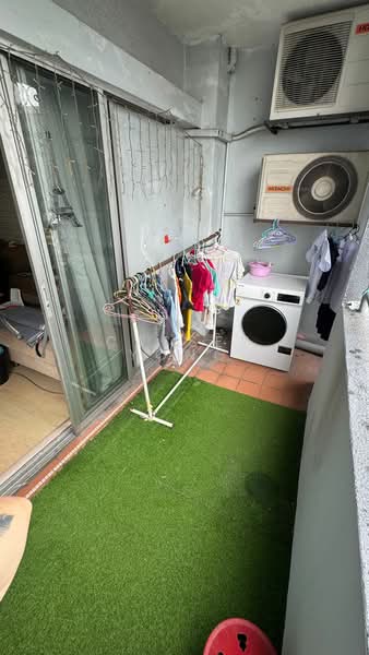 Kondominium untuk Dijual di Amadesa Resort Condominium - Cassey Yong - Balcony - PropertyGuru.com.my