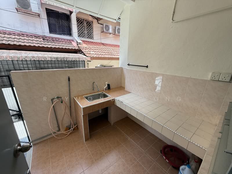 2-storey Terraced House for Rent in Taman Universiti Indah (Seri Kembangan) - Raymond Kwong - Exterior - PropertyGuru.com.my