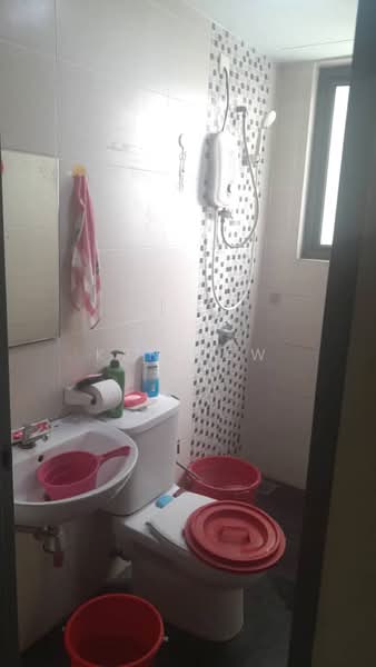 Kondominium untuk Dijual di Palace Court (Sri Istana) - Ken Lew - Bathroom - PropertyGuru.com.my