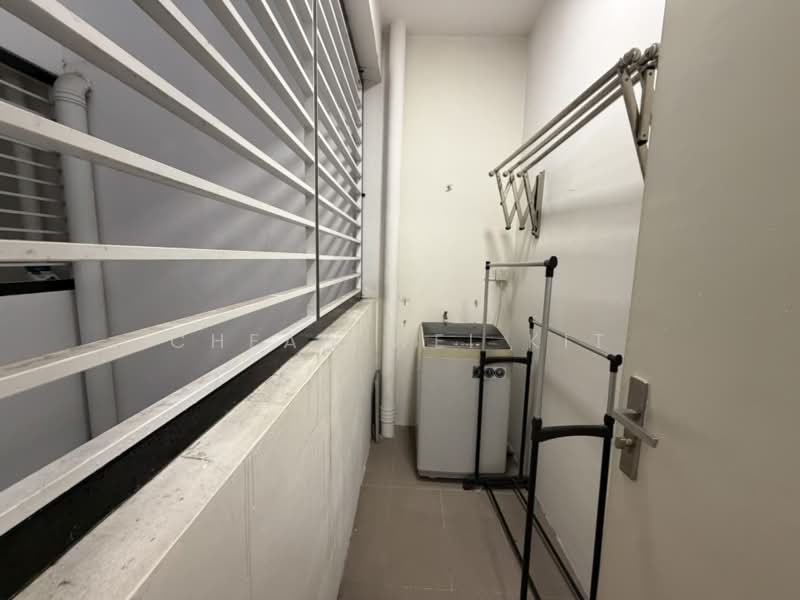 Servis Apartment untuk Disewa di Nova Saujana - Cheah Wei Kit - Balcony - PropertyGuru.com.my