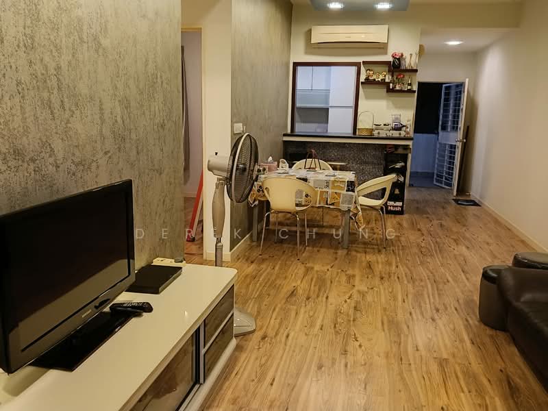Kondominium untuk Dijual di Alam Damai - Derek Chung - Living Room - PropertyGuru.com.my
