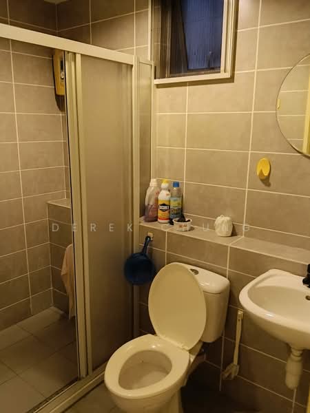 Kondominium untuk Dijual di Alam Damai - Derek Chung - Bathroom - PropertyGuru.com.my