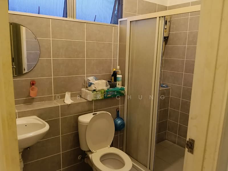 Kondominium untuk Dijual di Alam Damai - Derek Chung - Bathroom - PropertyGuru.com.my