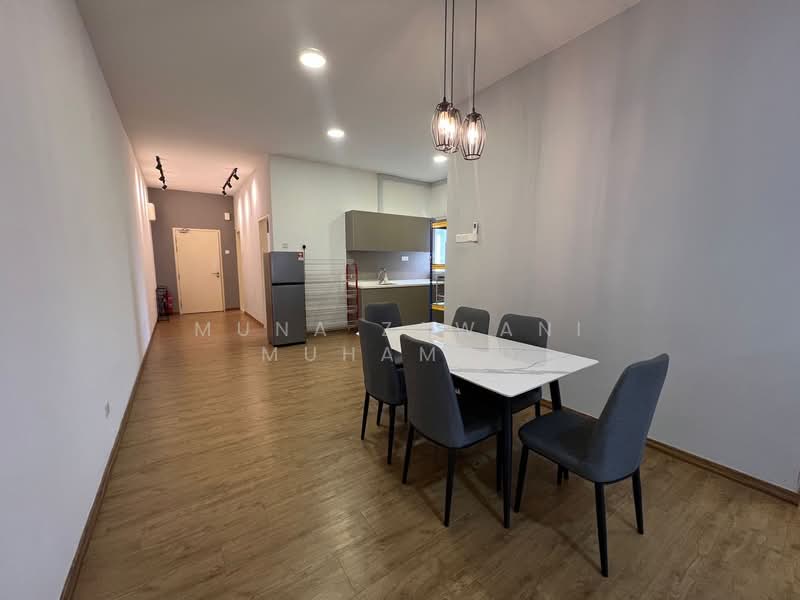 Kondominium untuk Disewa di Lakefront Homes - Muna Zawani Muhamad - Dining Room - PropertyGuru.com.my