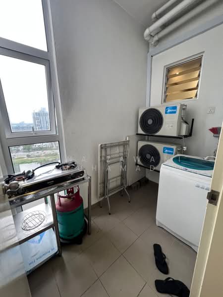 Kondominium untuk Disewa di Lakefront Homes - Muna Zawani Muhamad - Balcony - PropertyGuru.com.my