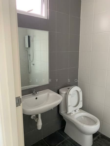 Kondominium untuk Disewa di SummerSkye Residences - Jerry So - Bathroom - PropertyGuru.com.my