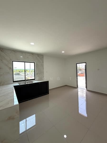 2-storey Terraced House for Sale in Kota Masai (Pasir Gudang) - Ee Fong Toh - Kitchen - PropertyGuru.com.my