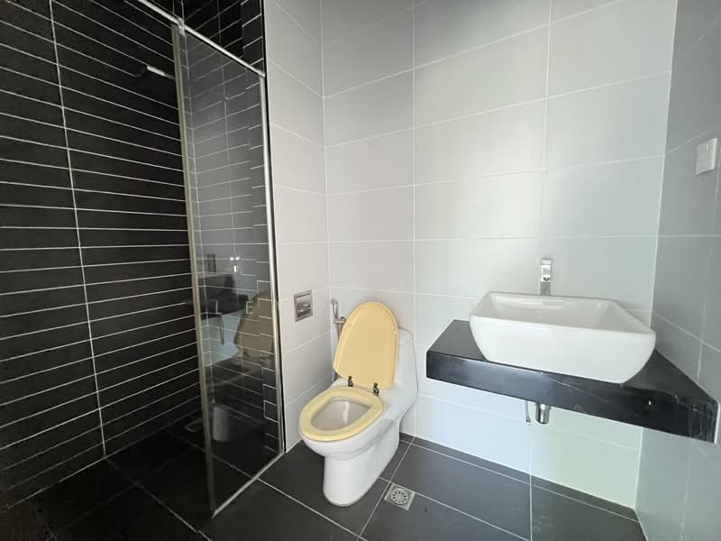 Rumah Berkembar untuk Dijual di Bandar Baru Sungai Long (Kajang) - Lewis Tam - PropertyGuru.com.my