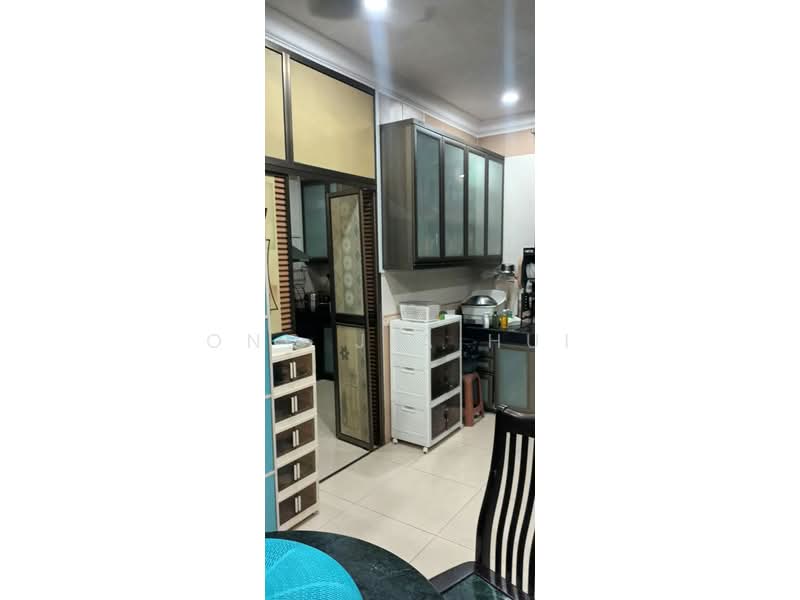 Bungalow House for Sale in Bandar Springhill (Jimah) - Ong Jia Hui - Kitchen - PropertyGuru.com.my