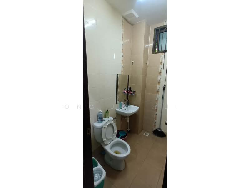 Rumah Banglo untuk Dijual di Bandar Springhill (Port Dickson) - Ong Jia Hui - Bathroom - PropertyGuru.com.my