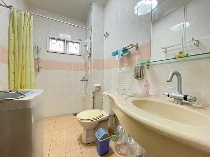 2-storey Terraced House for Sale in Ampang Jaya (Ampang) - Cik Maya Abdul - Bathroom - PropertyGuru.com.my