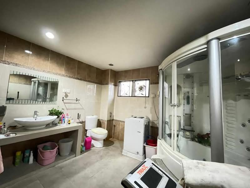 2-storey Terraced House for Sale in Ampang Jaya (Ampang) - Cik Maya Abdul - Bathroom - PropertyGuru.com.my