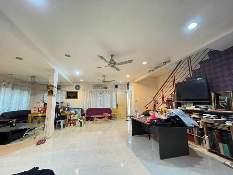 2-storey Terraced House for Sale in Ampang Jaya (Ampang) - Cik Maya Abdul - Living Room - PropertyGuru.com.my