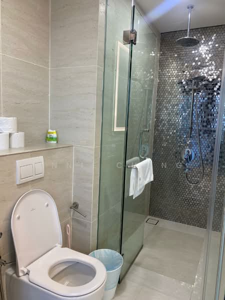 Service Residence for Sale at Star Residences One - Annie Chong - Bathroom - PropertyGuru.com.my
