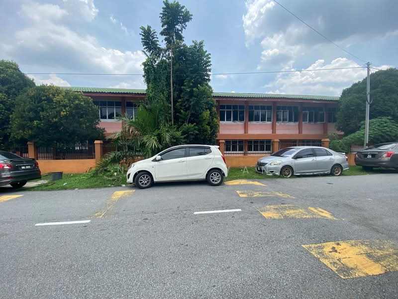 2-storey Terraced House for Sale in Taman Melawati (Ulu Kelang) - NIK AZWAN - Exterior - PropertyGuru.com.my