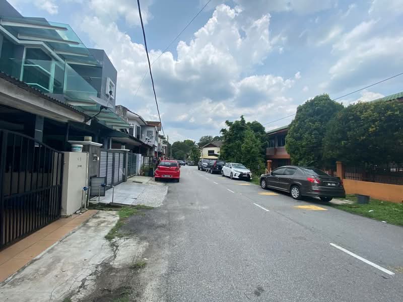 2-storey Terraced House for Sale in Taman Melawati (Ulu Kelang) - NIK AZWAN - Exterior - PropertyGuru.com.my