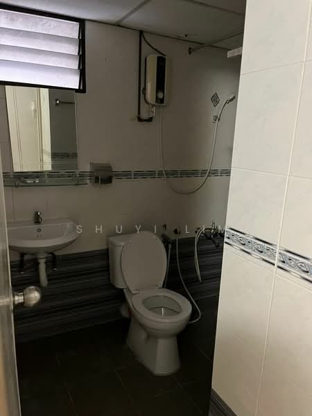 Condominium for Rent at E-Park Condominium - Shuyi Lim - Bathroom - PropertyGuru.com.my