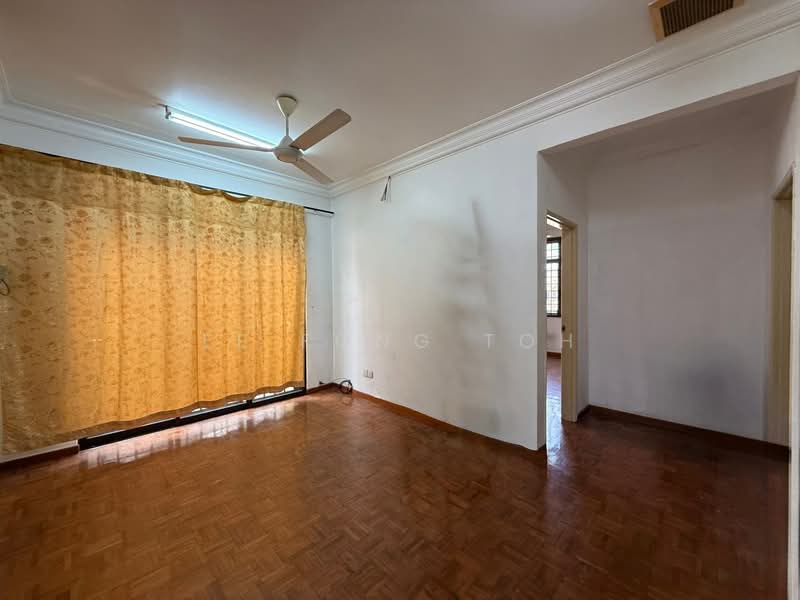 Semi-Detached House for Sale in Taman Perling (Perling) - Ee Fong Toh - Living Room - PropertyGuru.com.my