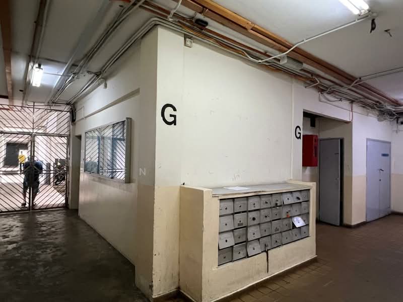 Kondominium untuk Dijual di Miharja Condominium - Dennix Chin - Entrance - PropertyGuru.com.my