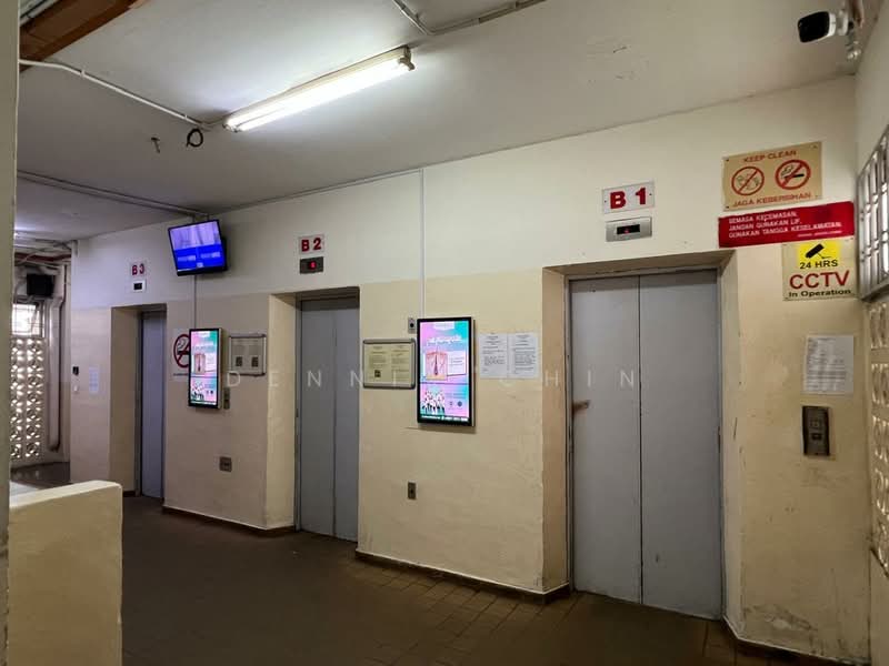 Kondominium untuk Dijual di Miharja Condominium - Dennix Chin - Corridor - PropertyGuru.com.my