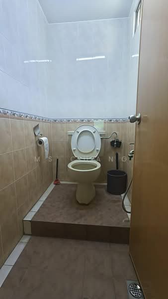 Rumah Teres 1 Tingkat untuk Dijual di Jelutong (Penang) - Ms Chang - Bathroom - PropertyGuru.com.my