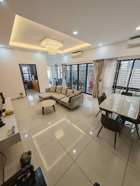 Cluster House for Sale in Horizon Hills (Iskandar Puteri (Nusajaya)) - Larissa Sim - Living Room - PropertyGuru.com.my