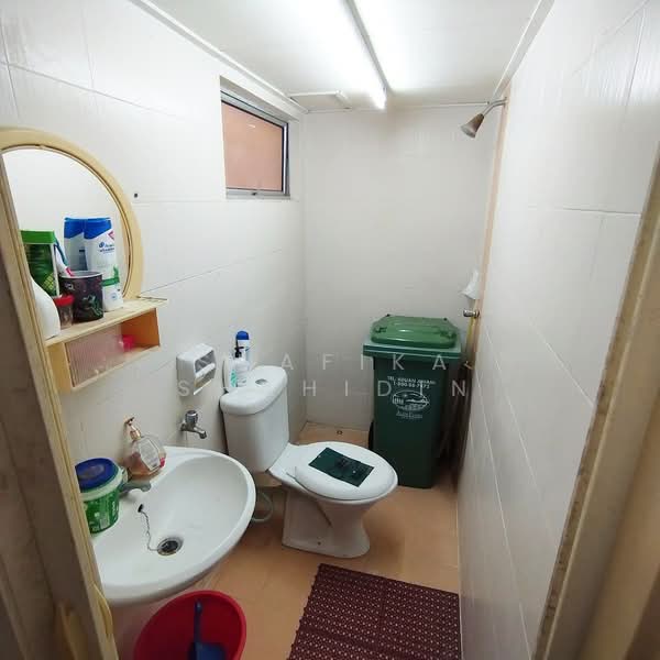 Rumah Bandar untuk Dijual di Batu Caves (Selangor) - Shafika Shahidin - Bathroom - PropertyGuru.com.my