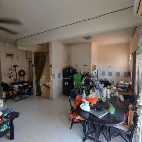 Rumah Bandar untuk Dijual di Batu Caves (Selangor) - Shafika Shahidin - Kitchen - PropertyGuru.com.my