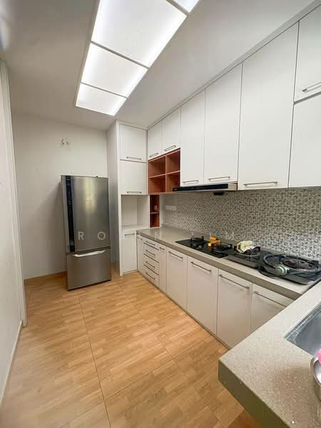 2-storey Terraced House for Sale in Bandar Seri Alam (Masai) - Robin Lim - Kitchen - PropertyGuru.com.my