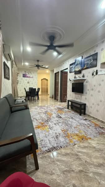 Rumah Teres 1.5 Tingkat untuk Dijual di Kepala Batas (Penang) - Azura Ghani - Living Room - PropertyGuru.com.my