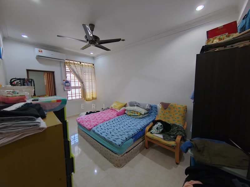 2-storey Terraced House for Sale in Bandar Mahkota Cheras (Cheras) - Eric Tan - Bedroom - PropertyGuru.com.my