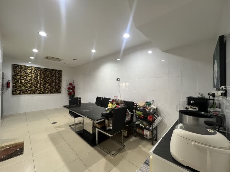 2-storey Terraced House for Sale in Bandar Mahkota Cheras (Cheras) - Lewis Tam - Dining Room - PropertyGuru.com.my
