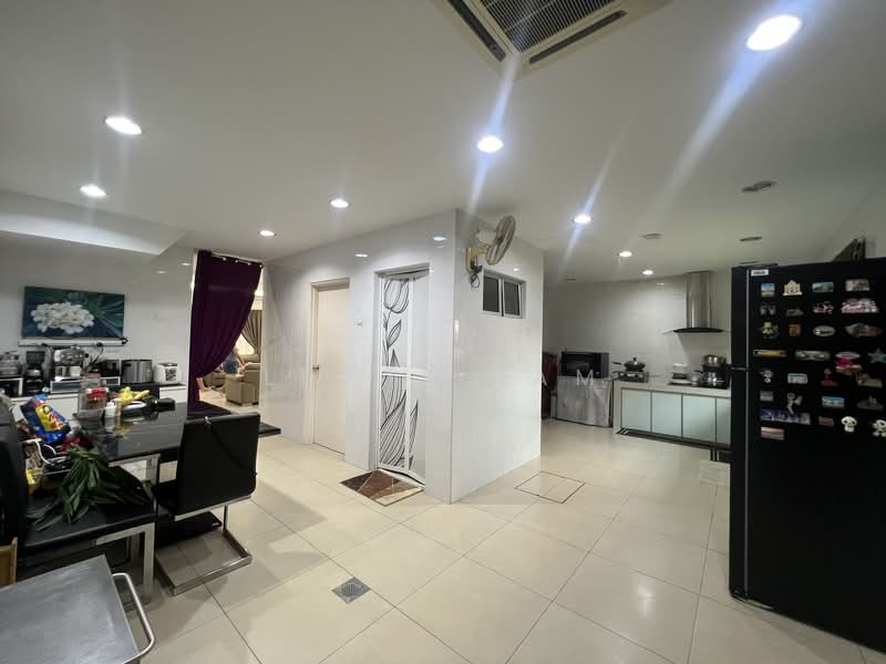 2-storey Terraced House for Sale in Bandar Mahkota Cheras (Cheras) - Lewis Tam - Kitchen - PropertyGuru.com.my