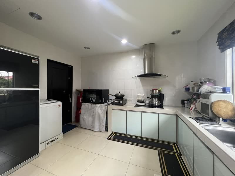 2-storey Terraced House for Sale in Bandar Mahkota Cheras (Cheras) - Lewis Tam - Kitchen - PropertyGuru.com.my
