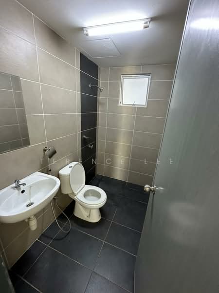 Pangsapuri untuk Disewa di Palm Garden Apartment - Terence Lee - Bathroom - PropertyGuru.com.my