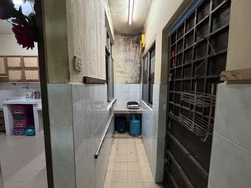 Rumah Teres 2 Tingkat untuk Dijual di Taman Sri Rampai (Wangsa Maju) - Diren Tee - Kitchen - PropertyGuru.com.my