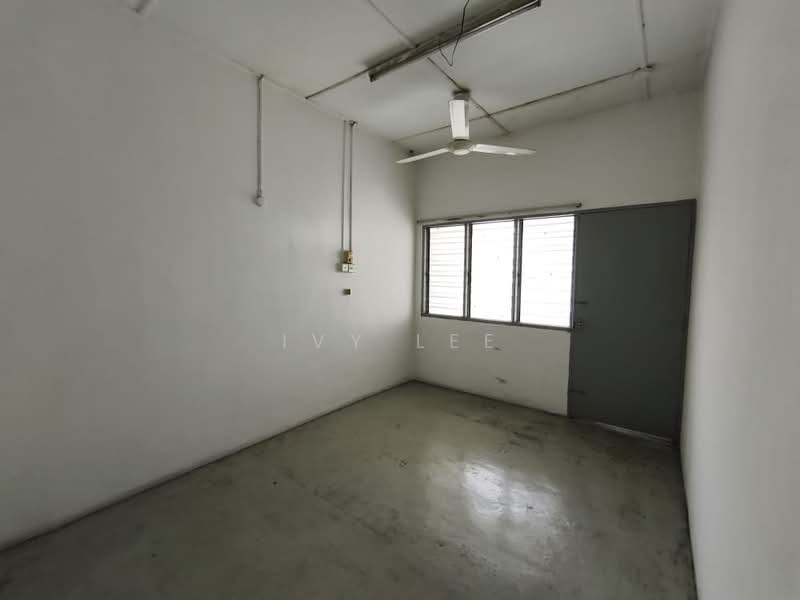 Shop / Office for Sale in Kuchai Lama (Kuala Lumpur) - IVY LEE - Interior - PropertyGuru.com.my