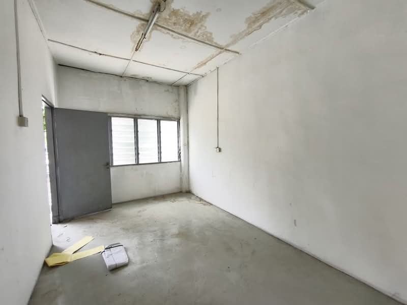 Shop / Office for Sale in Kuchai Lama (Kuala Lumpur) - IVY LEE - Interior - PropertyGuru.com.my