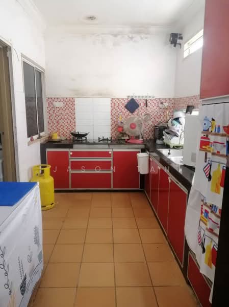2-storey Terraced House for Sale in Taman Puncak Jalil (Seri Kembangan) - Jason Tan - Kitchen - PropertyGuru.com.my