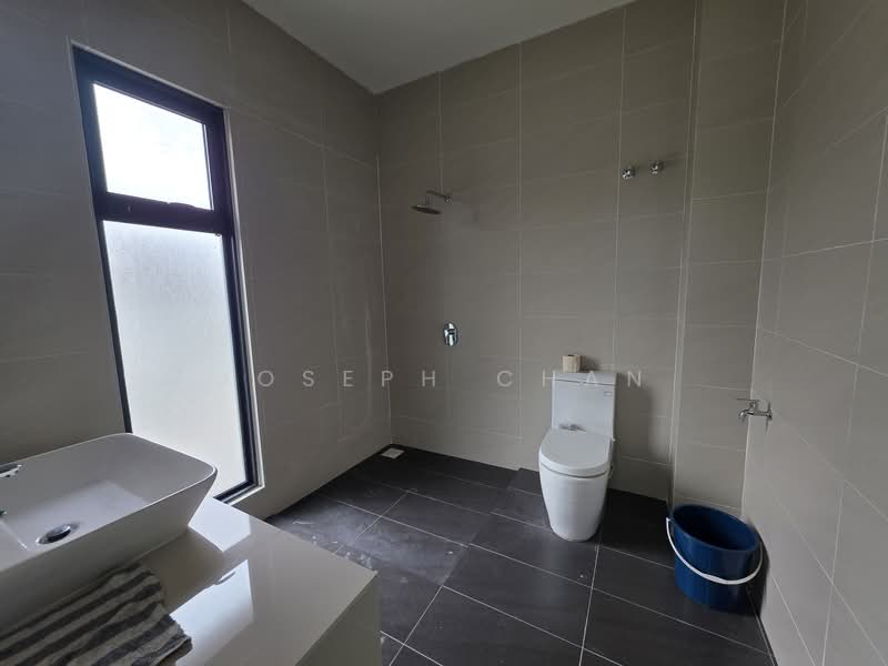Semi-Detached House for Sale in Shah Alam (Selangor) - Joseph Chan - Bathroom - PropertyGuru.com.my