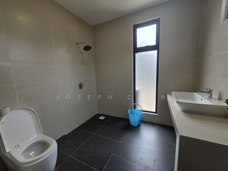 Semi-Detached House for Sale in Shah Alam (Selangor) - Joseph Chan - Bathroom - PropertyGuru.com.my
