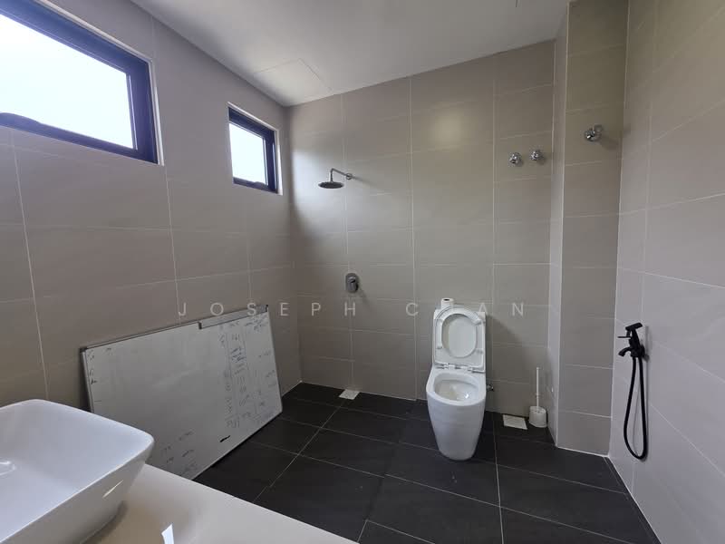 Semi-Detached House for Sale in Shah Alam (Selangor) - Joseph Chan - Bathroom - PropertyGuru.com.my