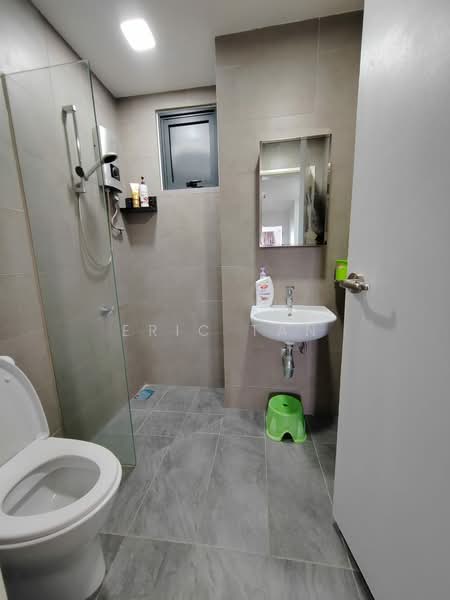 Servis Apartment untuk Disewa di Akasa - Eric Tan - Bathroom - PropertyGuru.com.my