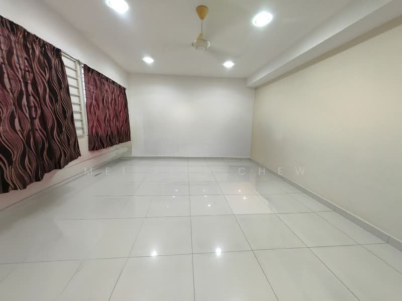 Rumah Teres 2 Tingkat untuk Dijual di Taman Putra Prima (Puchong) - MEI JIUN CHEW - Living Room - PropertyGuru.com.my