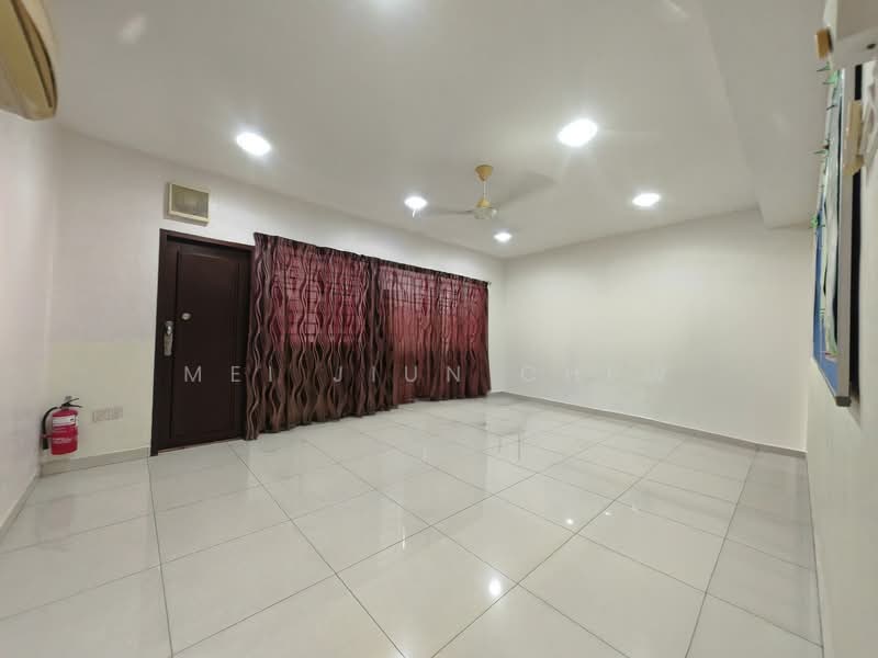 Rumah Teres 2 Tingkat untuk Dijual di Taman Putra Prima (Puchong) - MEI JIUN CHEW - Living Room - PropertyGuru.com.my