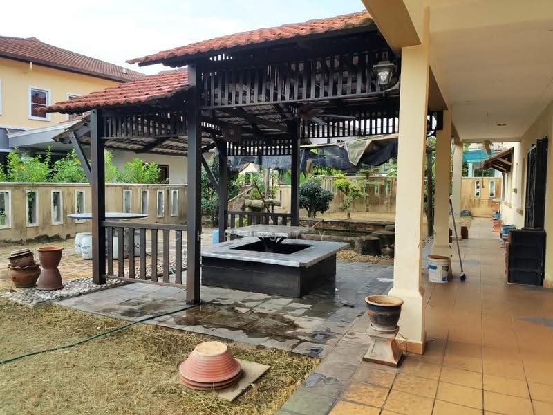 Semi-Detached House for Sale in Bandar Putra Permai (Seri Kembangan) - Christy Chan - PropertyGuru.com.my