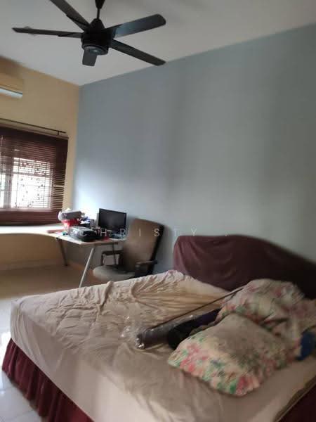 Semi-Detached House for Sale in Bandar Putra Permai (Seri Kembangan) - Christy Chan - PropertyGuru.com.my