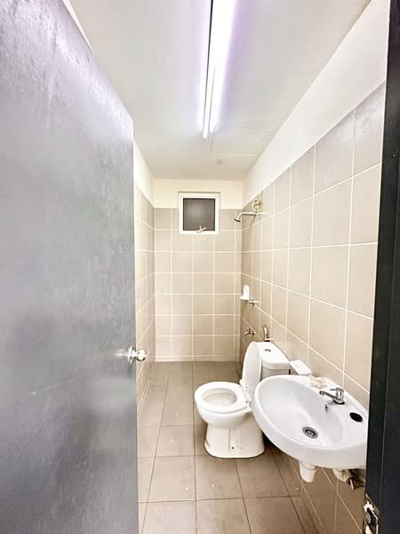 Apartment for Rent at Residensi Bandar Bukit Mahkota (PR1MA @ Bandar Bukit Mahkota) - Baxter Lim - Bathroom - PropertyGuru.com.my