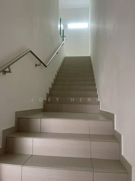 2-storey Terraced House for Rent in Taman Ara Sendayan (Bandar Sri Sendayan) - Joey Heng - Corridor - PropertyGuru.com.my