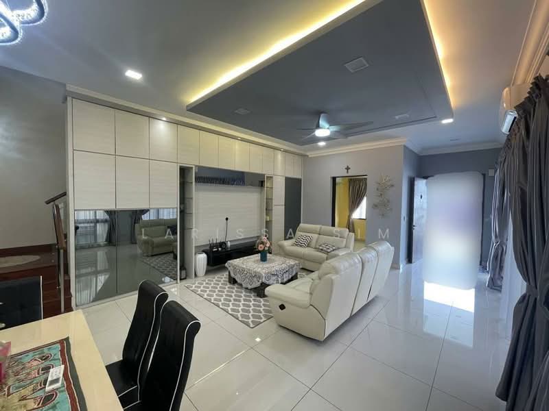 Cluster House for Sale in Horizon Hills (Iskandar Puteri (Nusajaya)) - Larissa Sim - Living Room - PropertyGuru.com.my